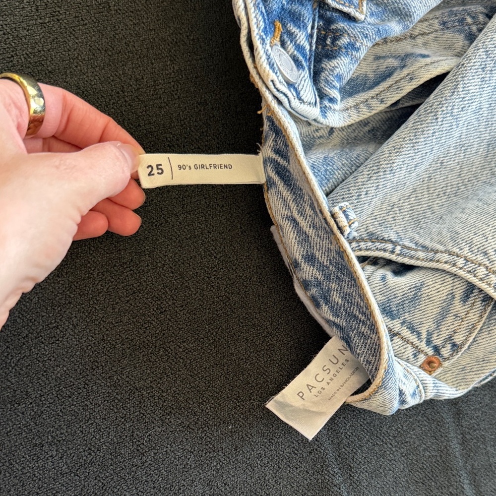 PacSun Distressed Light Denim Jean Shorts - Picture 2 of 3